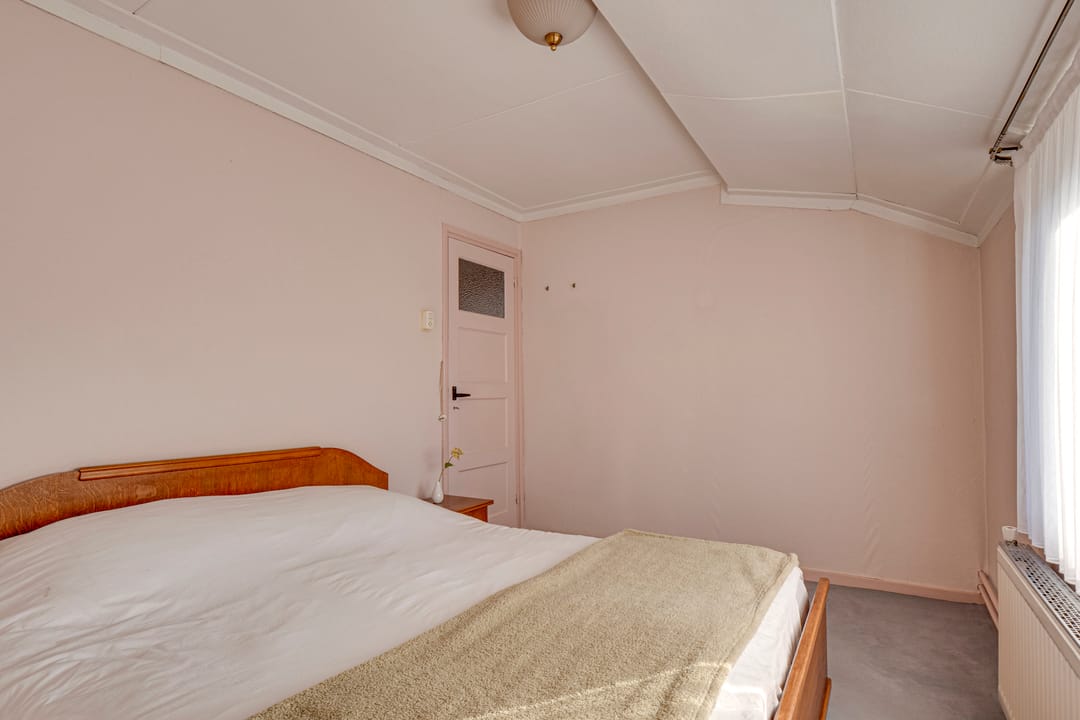 Foto 26 van Deken Thielenstraat 16