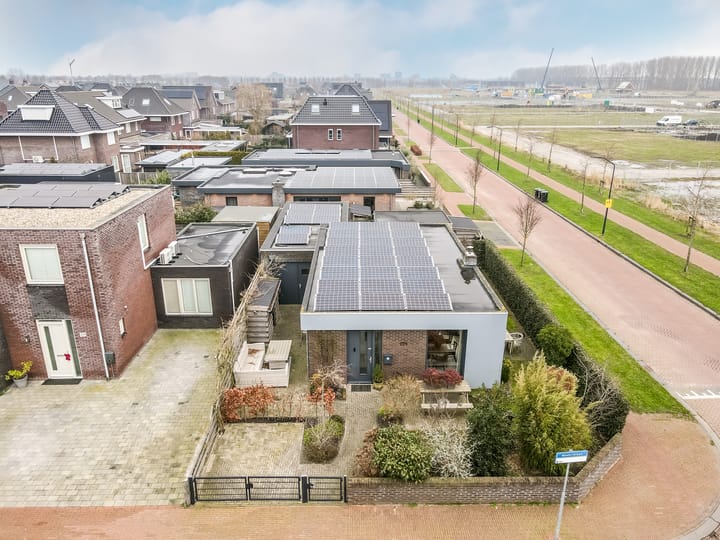 Photo 1 of Wederiklaan 111