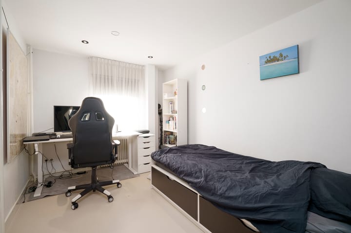 Photo 39 of Aalscholverstraat 43