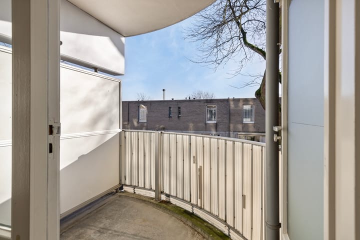 Photo 16 of Zernikestraat 68