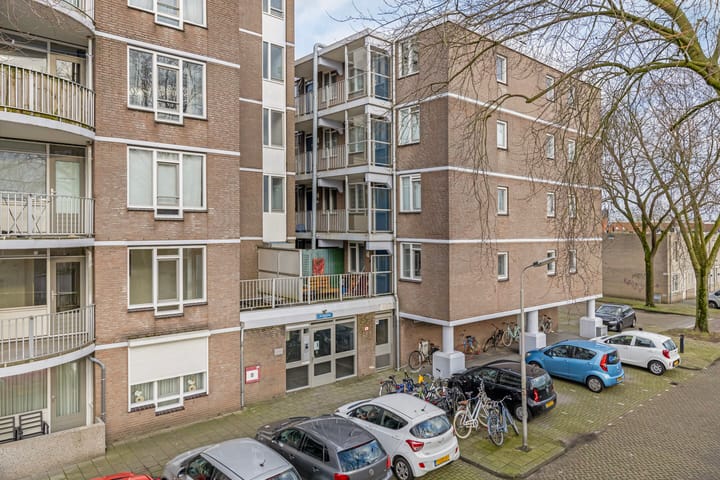 Photo 31 of Zernikestraat 68