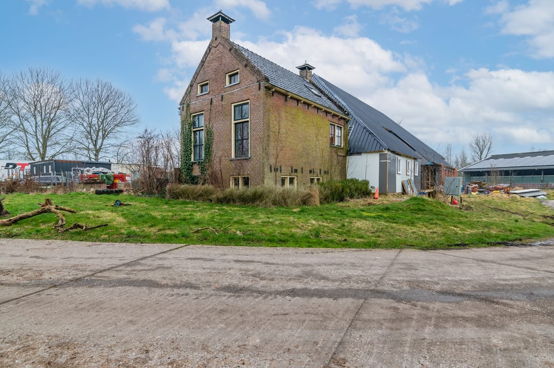 Photo 7 of Van Sminiaweg 11-A