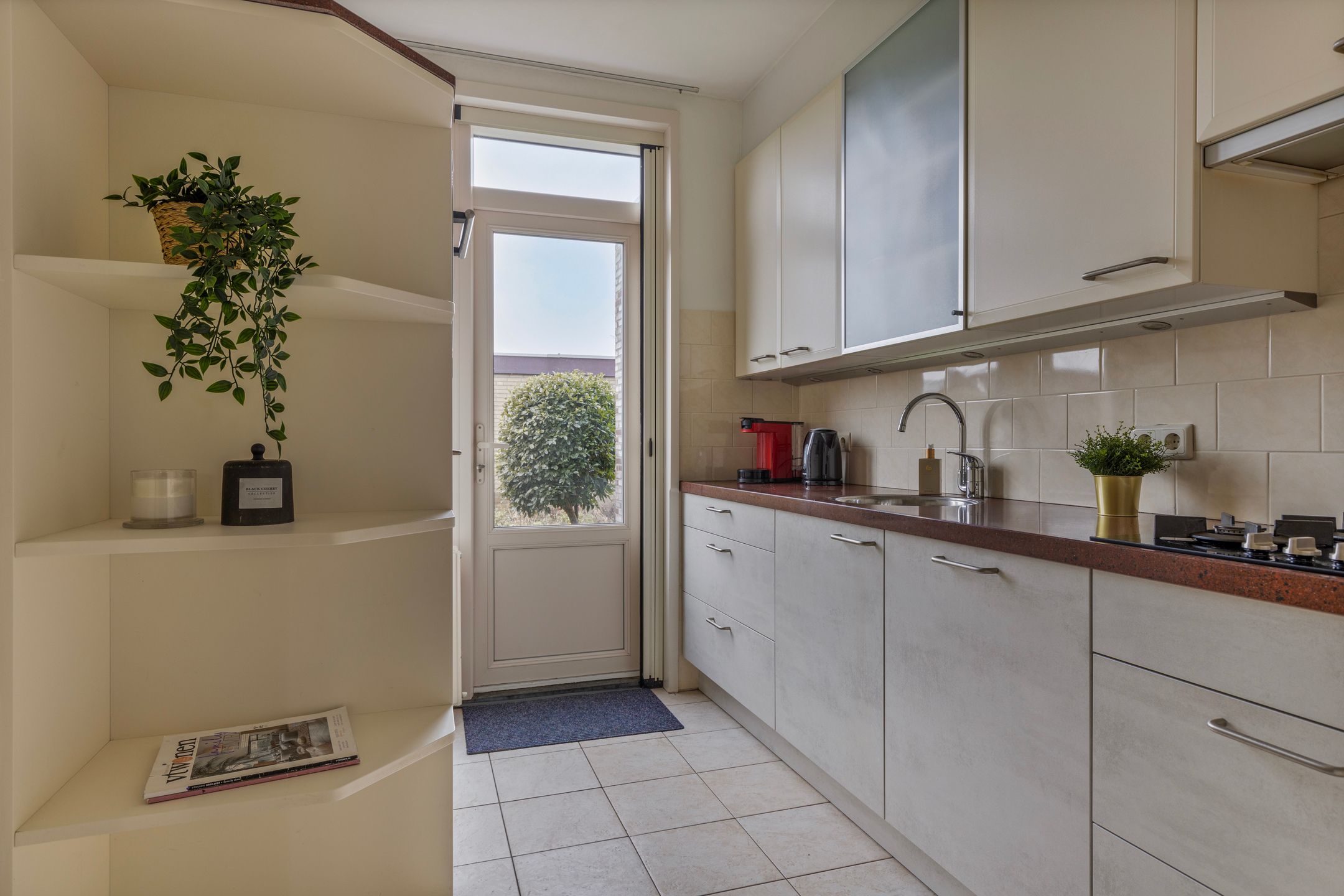 Foto 12 van Laureijnestraat 56