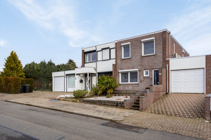 Photo 1 of Jacob Ruysdaelstraat 36