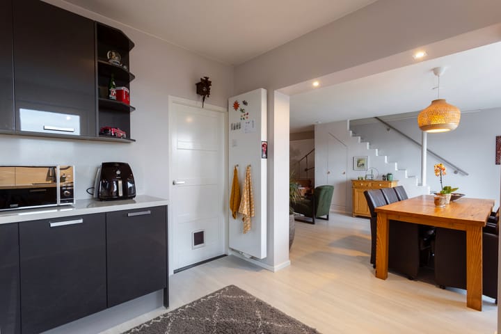 Photo 15 of Jacob Ruysdaelstraat 36