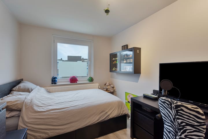 Photo 24 of Jacob Ruysdaelstraat 36