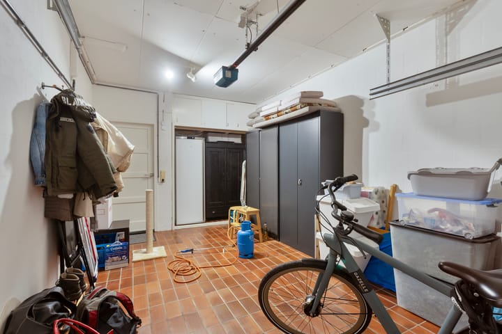 Photo 34 of Jacob Ruysdaelstraat 36