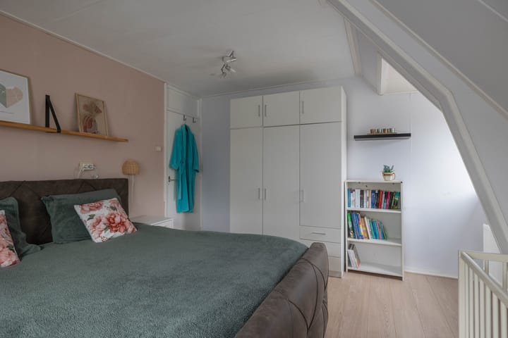 Photo 24 of Breedstraat 140