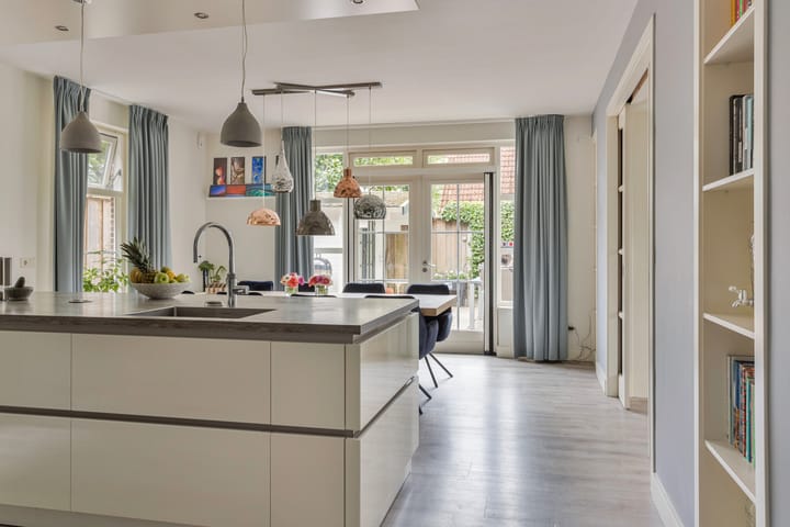 Foto 4 van Vuurvlinder 1