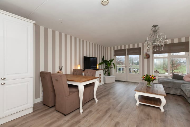 Foto 2 van Mattenbiesstraat 104