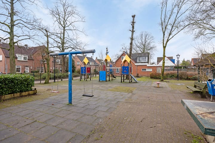 Photo 38 of Tuinstraat 92