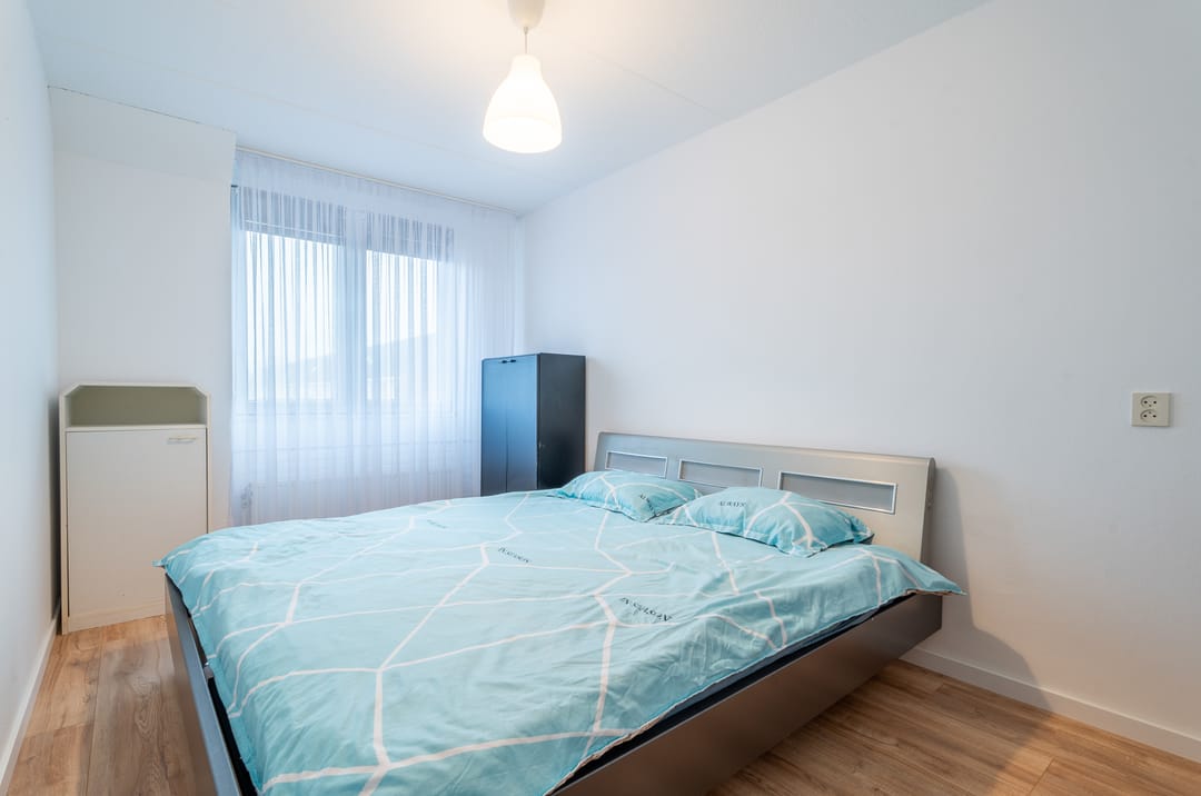 Photo 16 of Benthuizenstraat 66