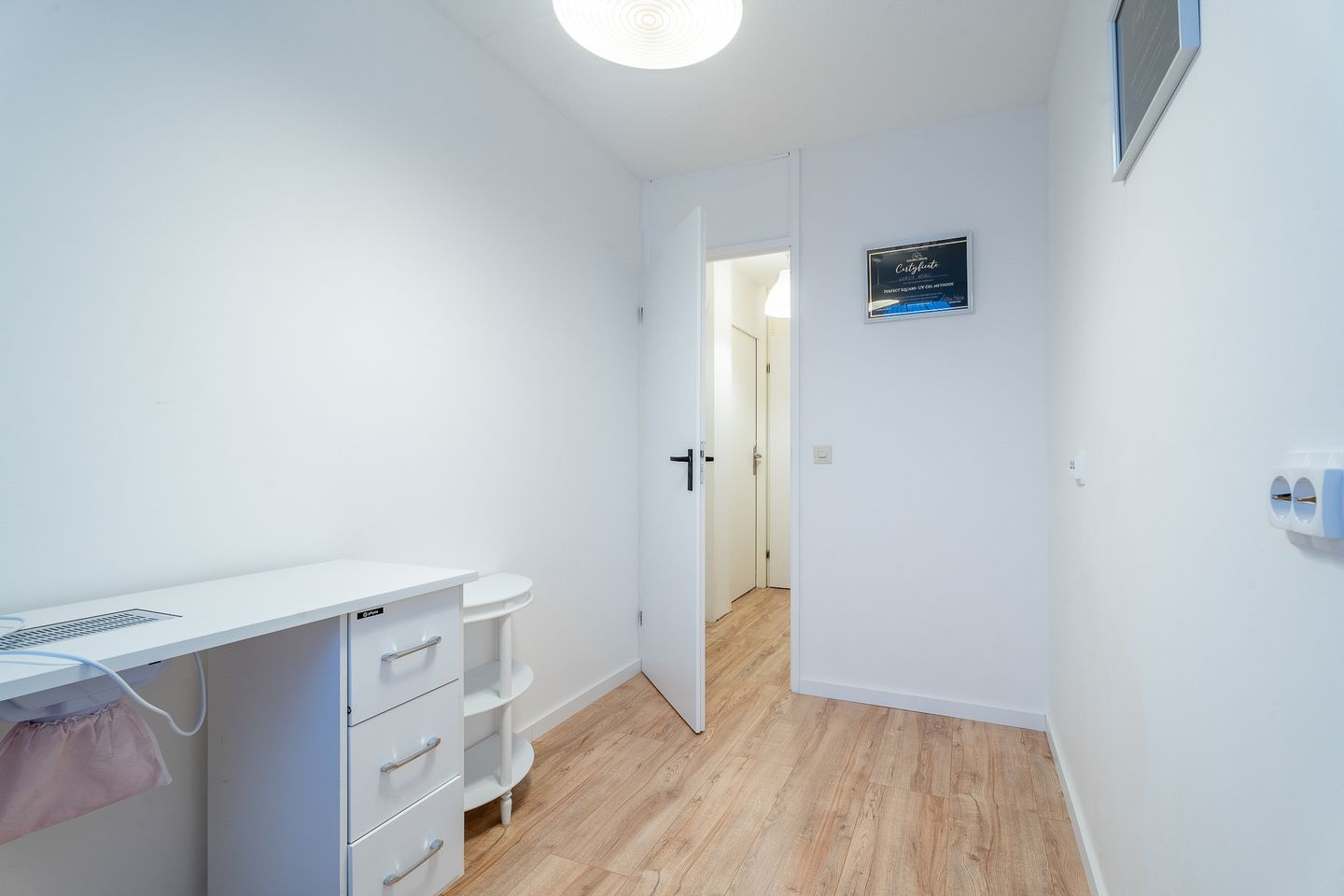 Photo 19 of Benthuizenstraat 66