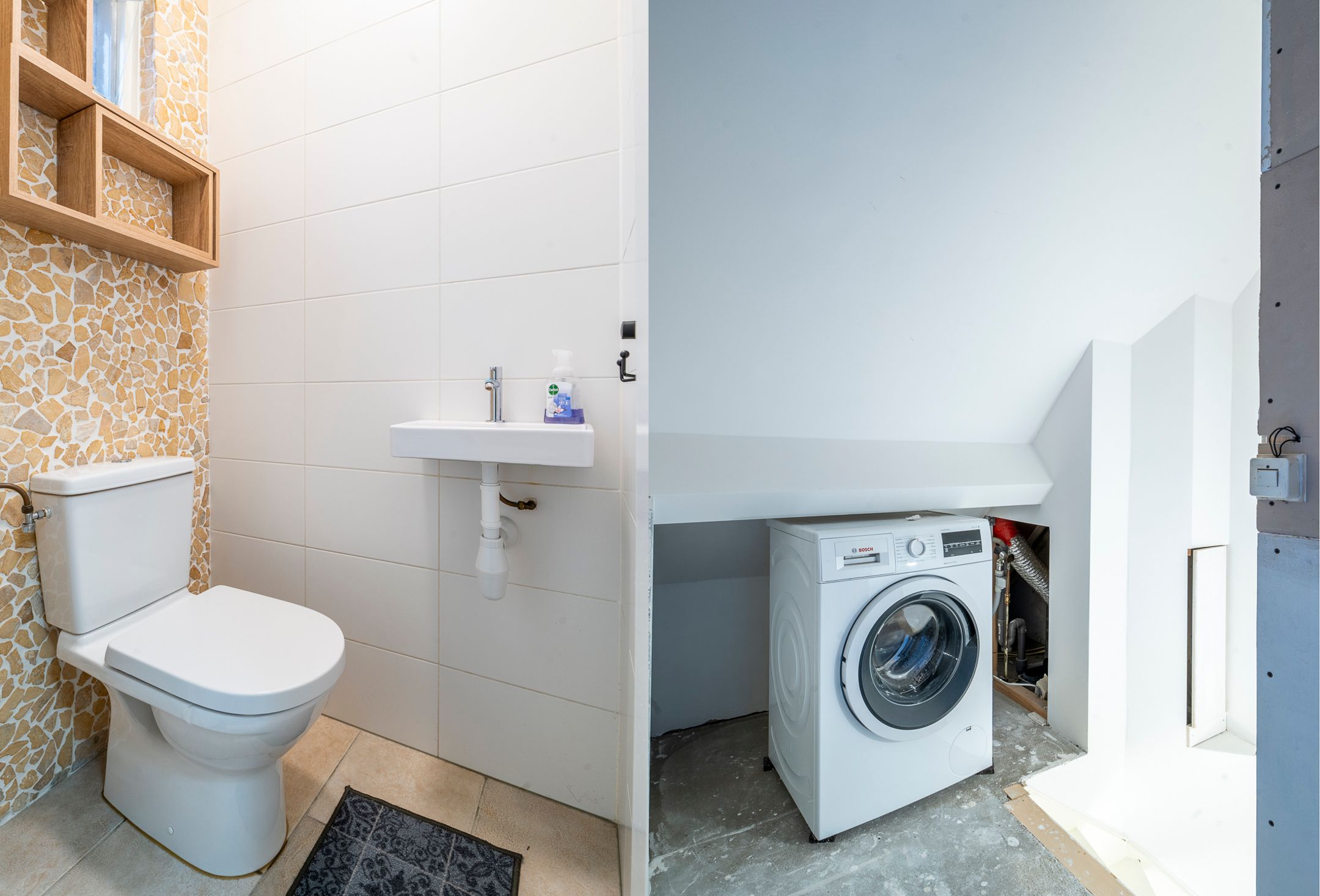 Photo 24 of Benthuizenstraat 66