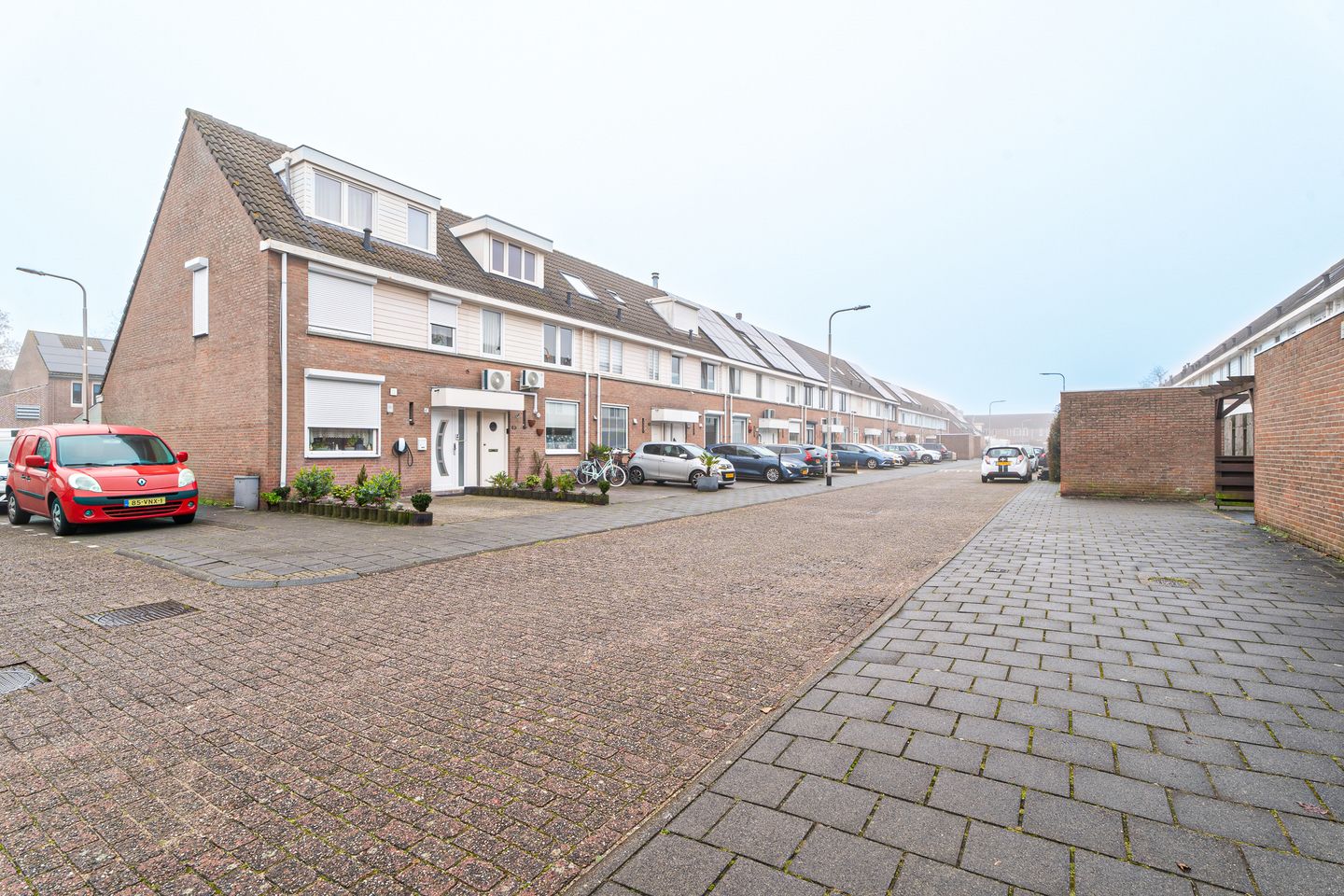 Photo 29 of Benthuizenstraat 66