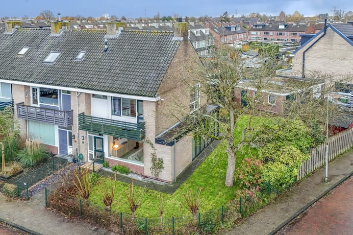 Leliestraat 18