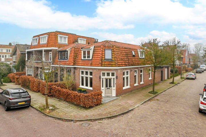 Bekijk foto van Johan Messchaertstraat 38