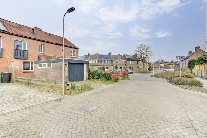 Foto 2 van Mantinghstraat 4