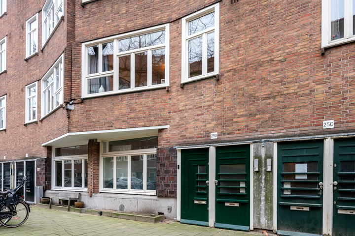 Bekijk foto 2 van Orteliusstraat 252-1