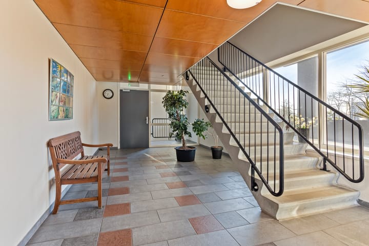 Foto 6 van Middeldijkerplein 49