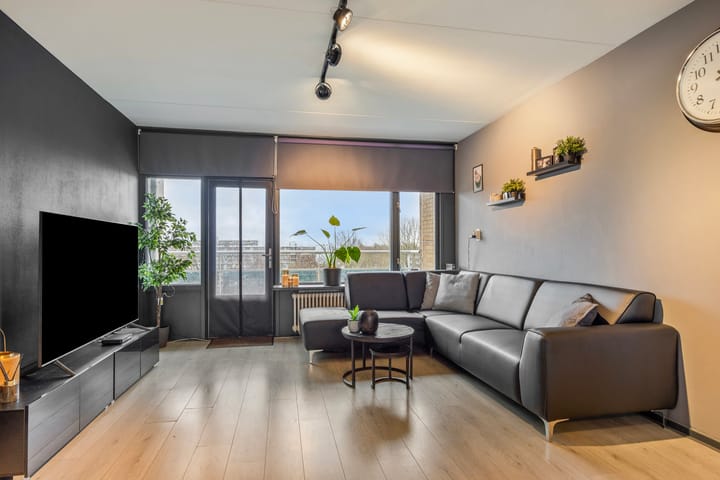 Foto 1 van Plutostraat 364