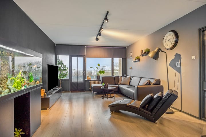 Foto 10 van Plutostraat 364