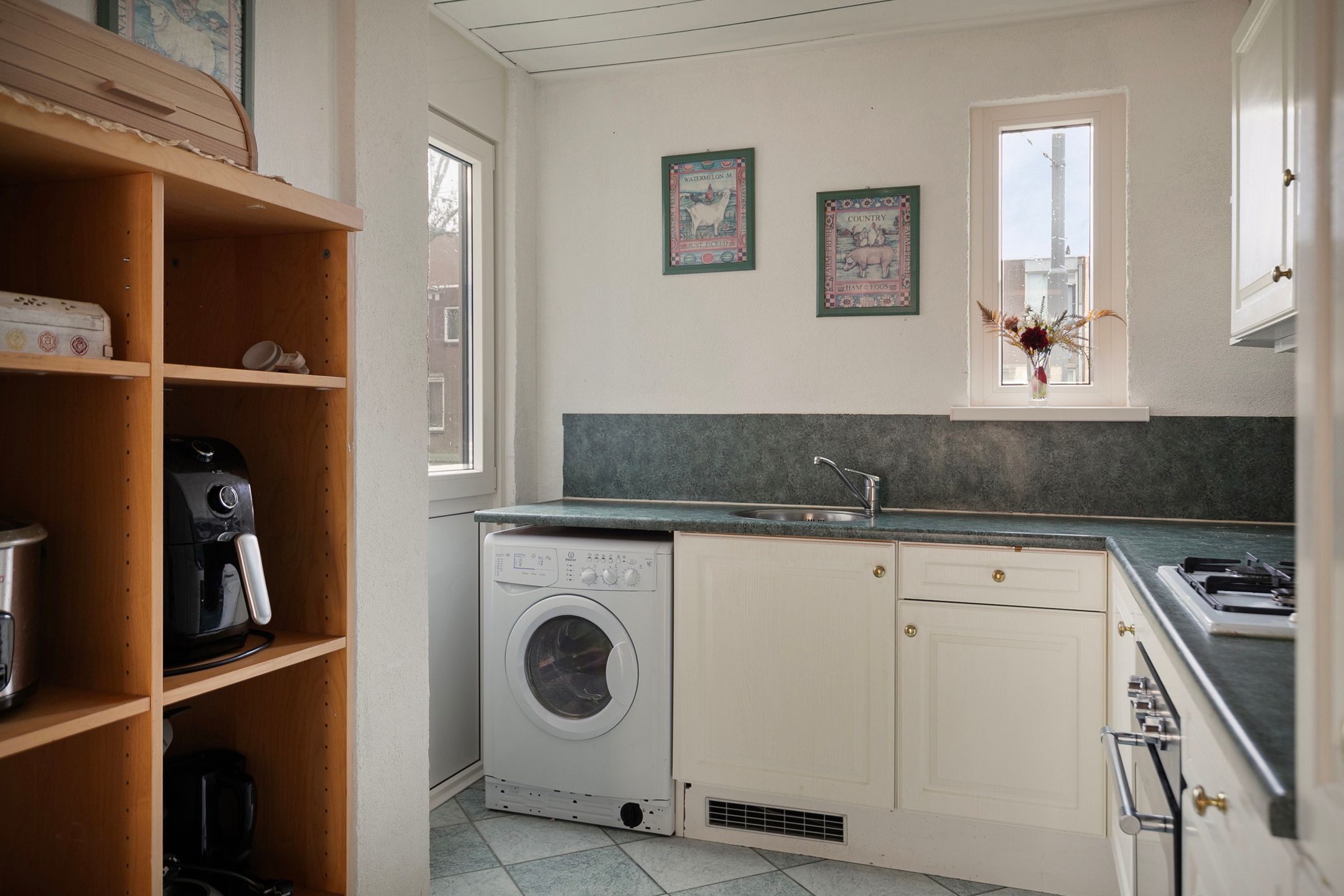 Foto 12 van Schinnenbaan 327