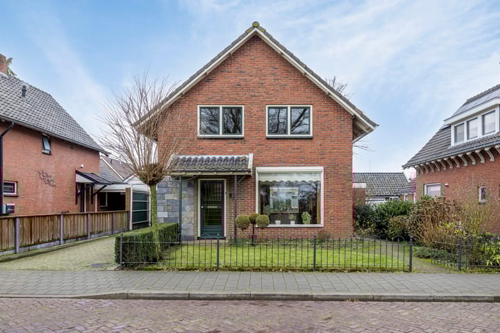 Photo 2 of van Reedestraat 8