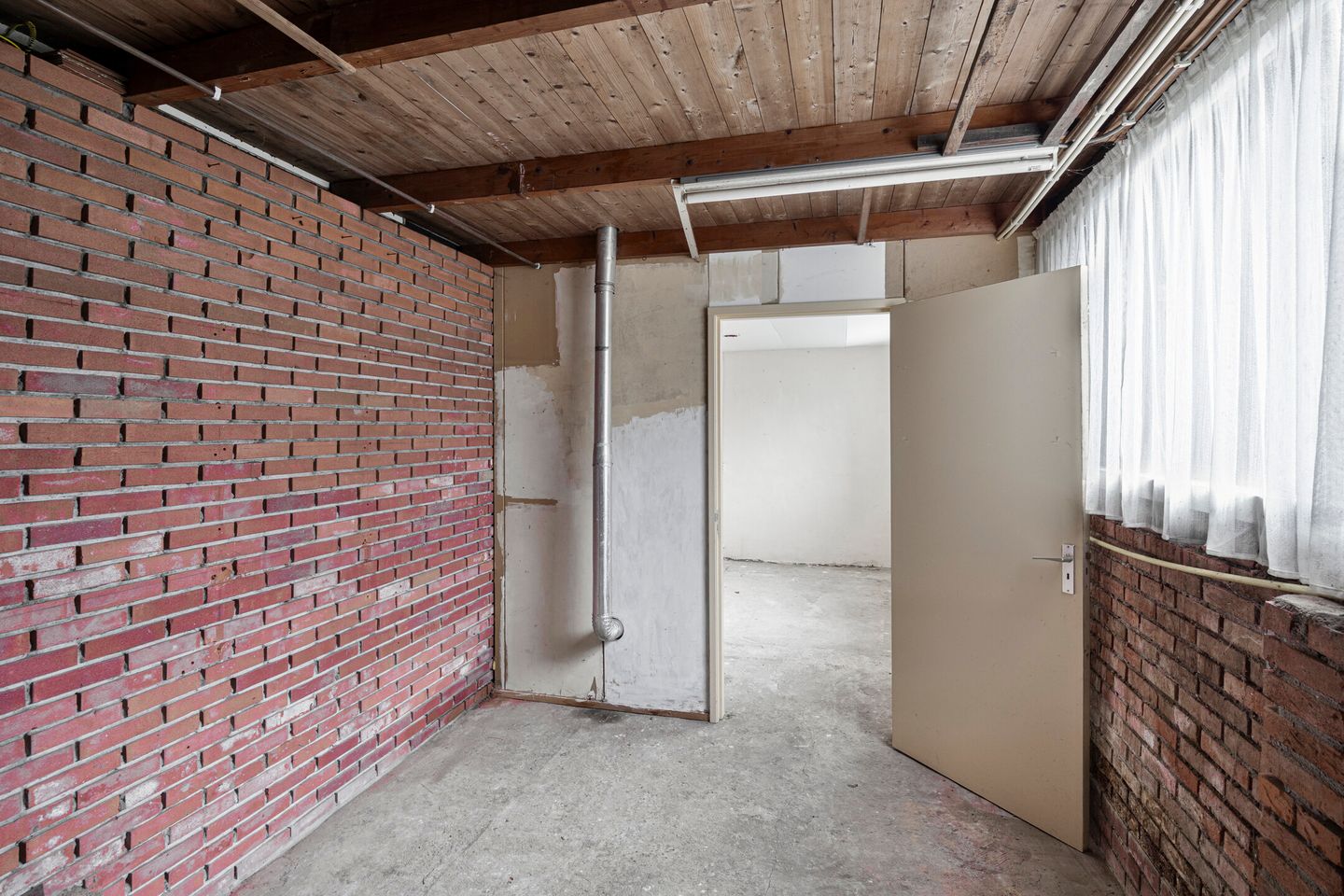 Foto 35 van van Reedestraat 8