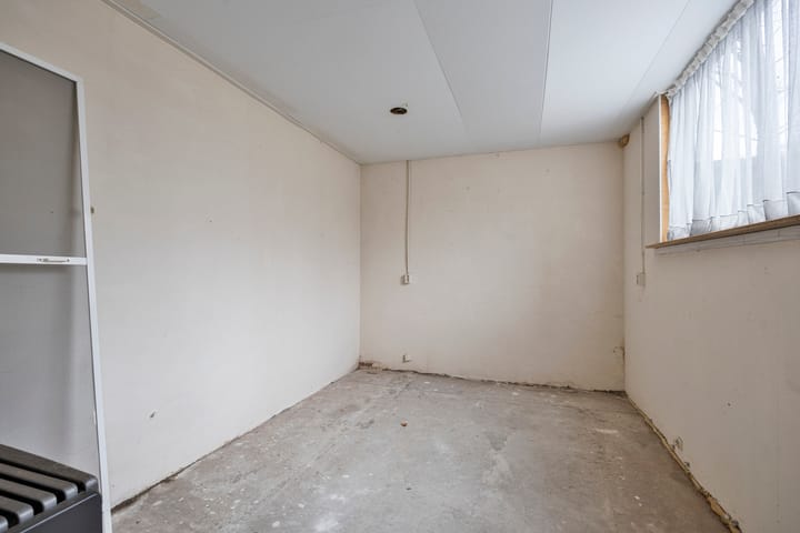 Photo 36 of van Reedestraat 8