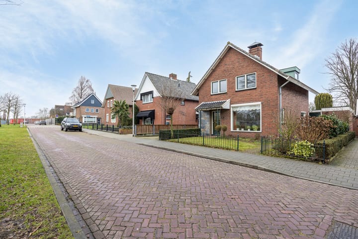 Photo 37 of van Reedestraat 8