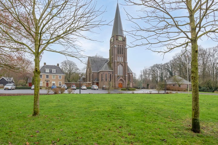 Photo 43 of van Reedestraat 8