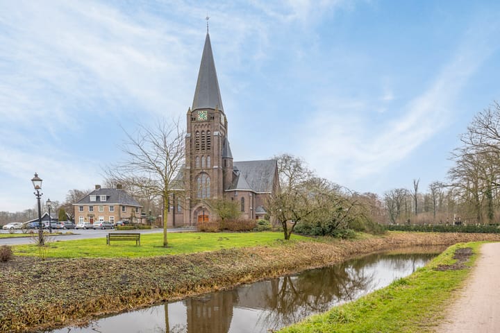 Photo 45 of van Reedestraat 8