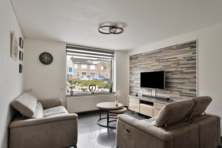 Foto 8 van Akkerhof 120