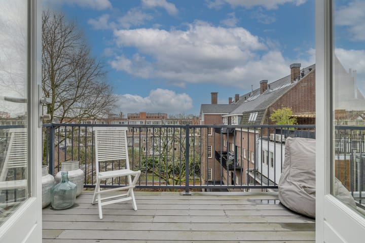 Photo 23 of Haarlemmermeerstraat 49-3