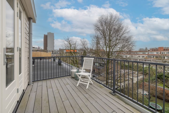 Photo 24 of Haarlemmermeerstraat 49-3