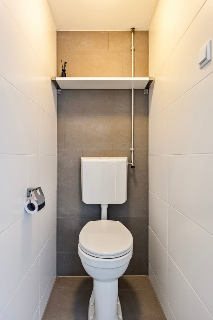 Photo 9 of Jan Ligthartstraat 651