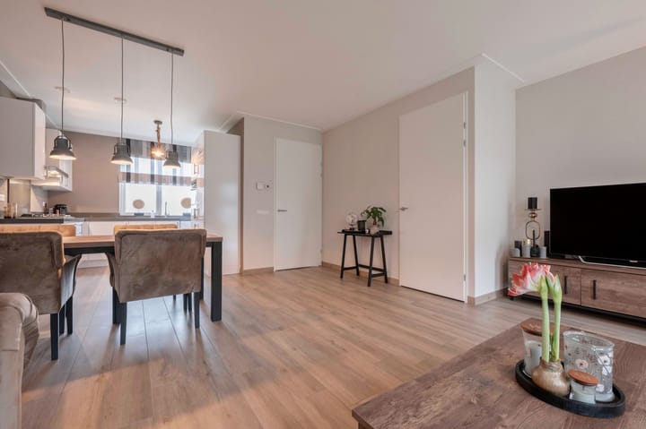 Foto 10 van A M de Jongstraat 44