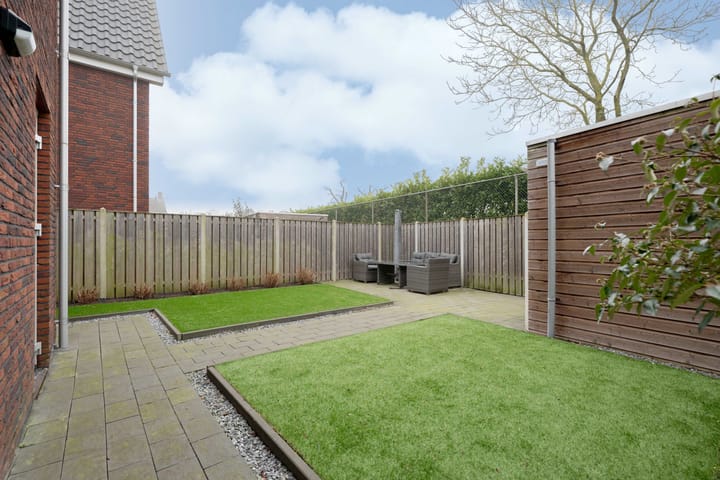 Foto 18 van A M de Jongstraat 44