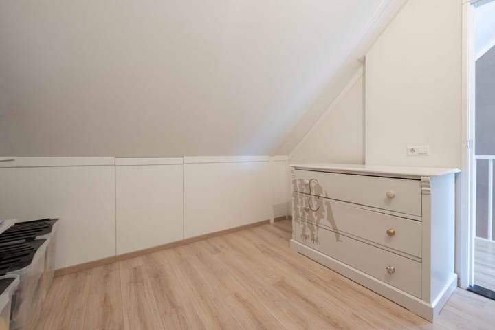 Foto 41 van A M de Jongstraat 44