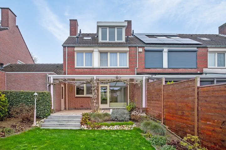 Foto 2 van Pastoor Creusenplantsoen 11