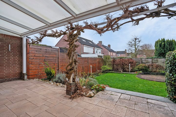 Foto 5 van Pastoor Creusenplantsoen 11