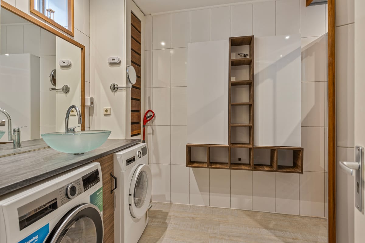 Foto 14 van Veerpolderstraat 10