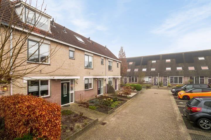 Foto 34 van Lijsterstraat 4