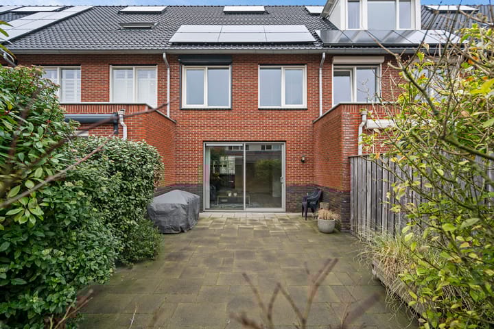 Photo 12 of Van Pruisenstraat 30