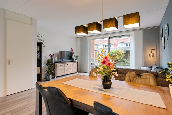 Photo 16 of Van Pruisenstraat 30