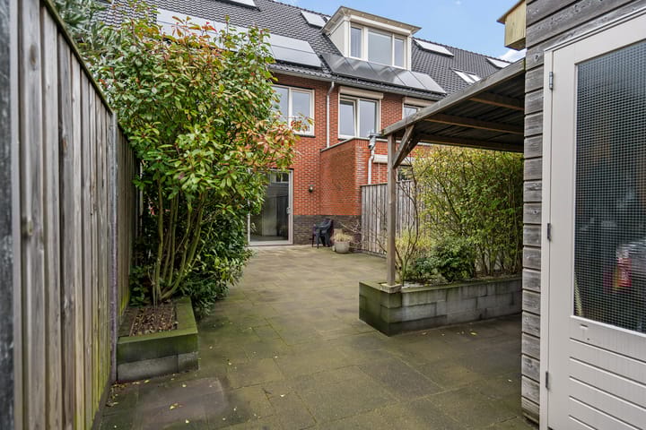 Photo 11 of Van Pruisenstraat 30