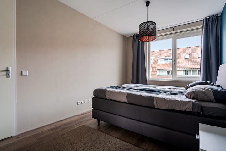 Photo 24 of Van Pruisenstraat 30