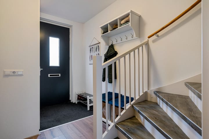 Photo 36 of Van Pruisenstraat 30