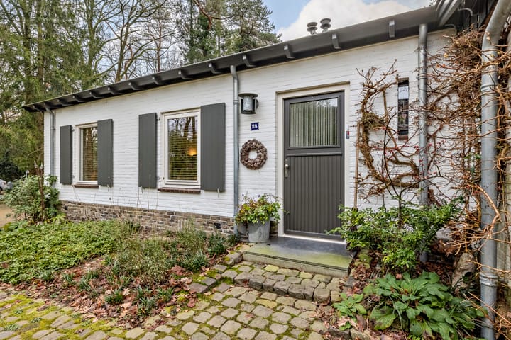 Foto 2 van Burg v Wijngaardenstraat 28